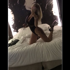 Melinaa Ricci Melina.off